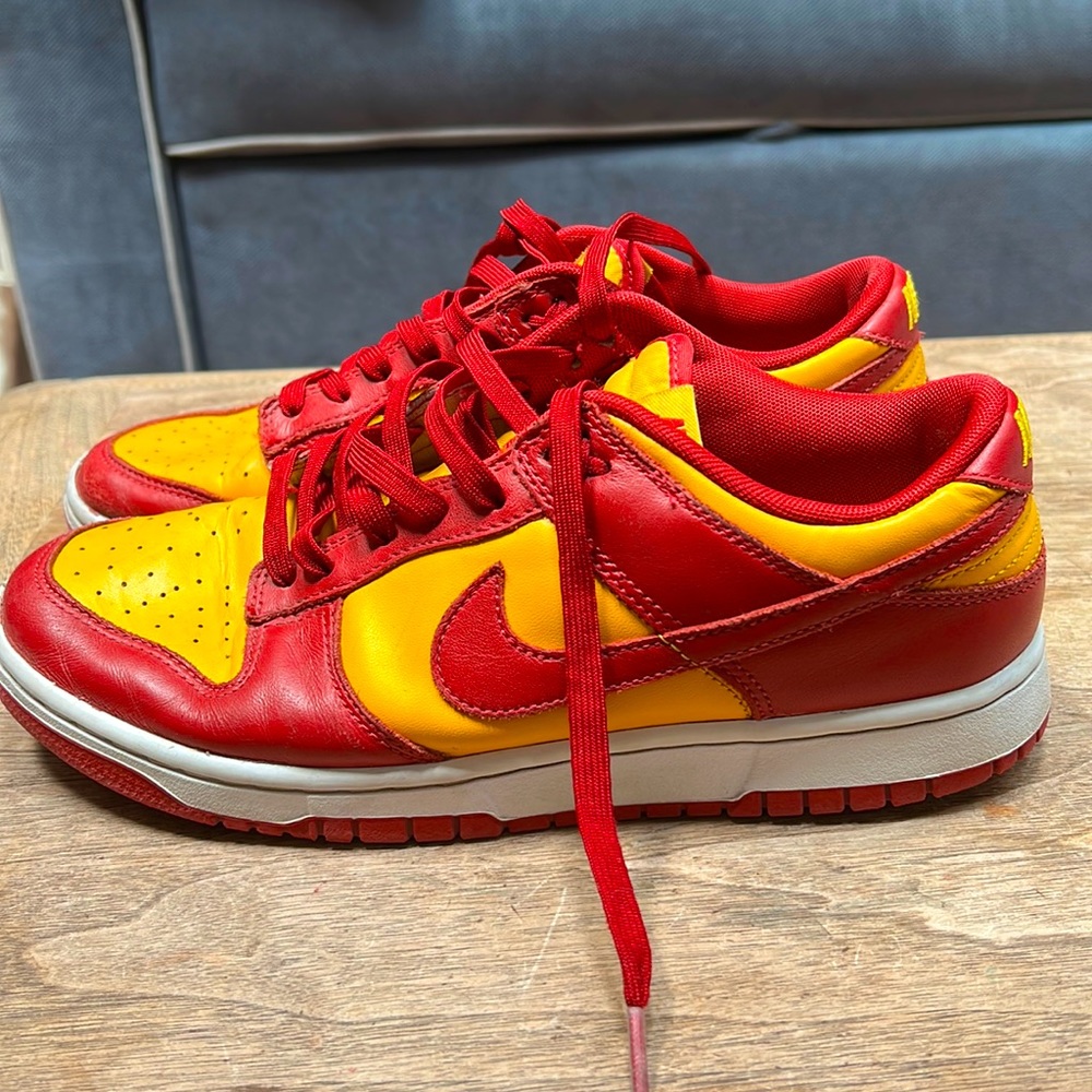 Nike Dunks Oxblood/Gold